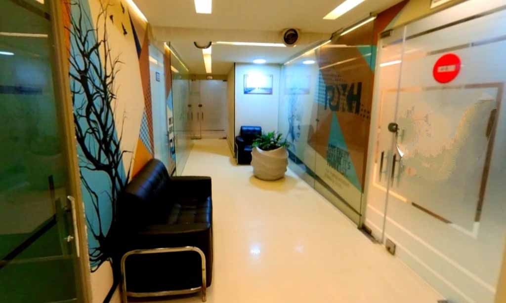 دکتر کاشت مو