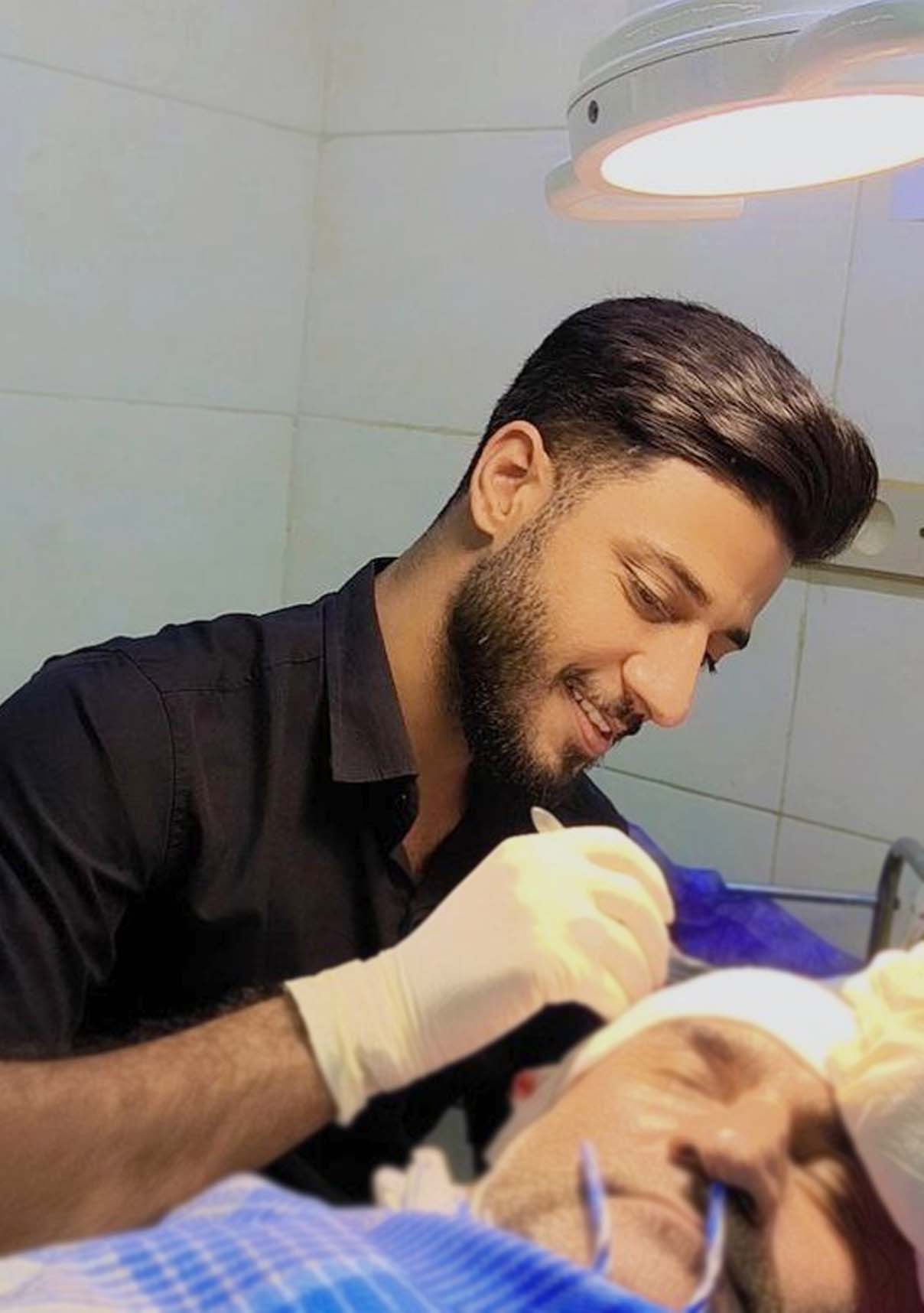 دکتر کاشت مو